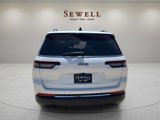 New 2025 Jeep Grand Cherokee L Laredo image 4