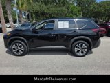 Used 2023 Nissan Rogue SV image 2
