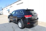 Used 2017 Jeep Grand Cherokee Laredo image 4
