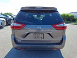Used 2016 Toyota Sienna XLE image 5