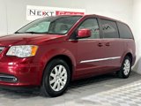 Used 2014 Chrysler Town & Country Touring image 6