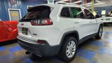 Used 2019 Jeep Cherokee Latitude w/ Popular Appearance Group image 3