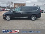 Used 2017 Chrysler Pacifica Touring-L image 4
