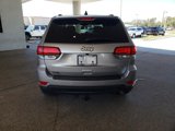 Used 2021 Jeep Grand Cherokee Laredo image 4