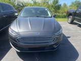 Used 2017 Ford Fusion SE w/ Fusion SE Technology Package image 2