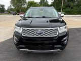 Used 2017 Ford Explorer Platinum image 2