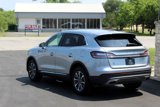 Used 2023 Lincoln Nautilus FWD image 3