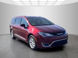 Used 2020 Chrysler Pacifica Touring-L image 3
