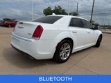 Used 2018 Chrysler 300 Touring L image 5