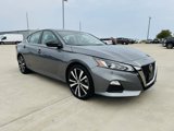 Used 2022 Nissan Altima 2.5 SR image 2