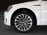 Used 2019 Audi e-tron Prestige w/ Prestige Package image 4