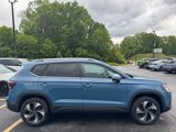 New 2025 Volkswagen Taos SE image 2