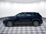 Used 2022 Volkswagen Taos SE image 2