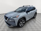 Used 2021 Nissan Rogue Platinum image 3