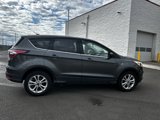 Used 2017 Ford Escape SE image 6