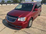 Used 2016 Chrysler Town & Country Touring w/ Driver Convenience Group image 2
