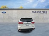 Used 2017 Toyota Highlander Limited image 3