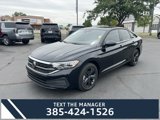Used 2023 Volkswagen Jetta SE image 3