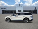 Used 2021 Lincoln Aviator Reserve w/ Equipment Group 201A image 3