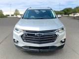 Used 2021 Chevrolet Traverse LT image 2