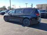 New 2025 Chrysler Pacifica Premium image 4