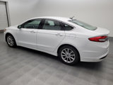 Used 2017 Ford Fusion SE image 3