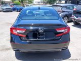 Used 2018 Honda Accord Sport image 5