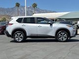 Used 2023 Nissan Rogue SV image 2