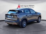 New 2025 Nissan Kicks S image 5