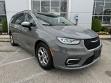 Certified 2023 Chrysler Pacifica Limited image 2
