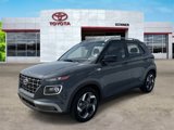 Used 2024 Hyundai Venue Limited image 3