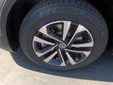 Used 2022 Volkswagen Tiguan S image 2