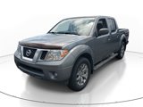 Used 2020 Nissan Frontier SV image 2
