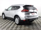 Used 2020 Nissan Rogue SV image 3
