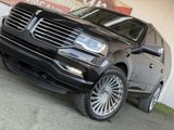 Used 2015 Lincoln Navigator 2WD image 2