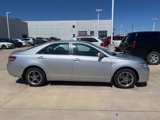 Used 2010 Toyota Camry LE image 2