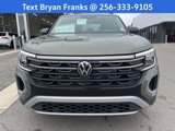 New 2025 Volkswagen Atlas Peak Edition SE image 2
