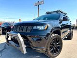 Used 2017 Jeep Grand Cherokee Altitude image 4