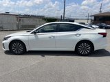 Used 2024 Nissan Altima 2.5 SV image 2