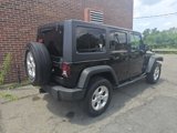 Used 2012 Jeep Wrangler Unlimited Rubicon image 2