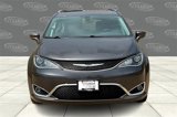 Used 2020 Chrysler Pacifica Touring-L image 2