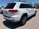 Used 2017 Jeep Grand Cherokee Limited w/ Luxury Group II image 5