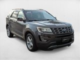 Used 2017 Ford Explorer XLT w/ Equipment Group 202A image 3