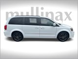 Used 2017 Dodge Grand Caravan GT image 2