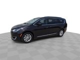 Used 2018 Chrysler Pacifica Touring-L image 4