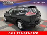 Used 2016 Nissan Rogue SV image 4
