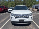 Used 2018 Ford Explorer XLT image 2