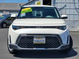 Used 2023 Kia Soul LX image 2