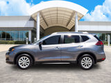 Used 2020 Nissan Rogue SV image 3