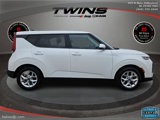 Used 2022 Kia Soul LX w/ Technology Package image 2